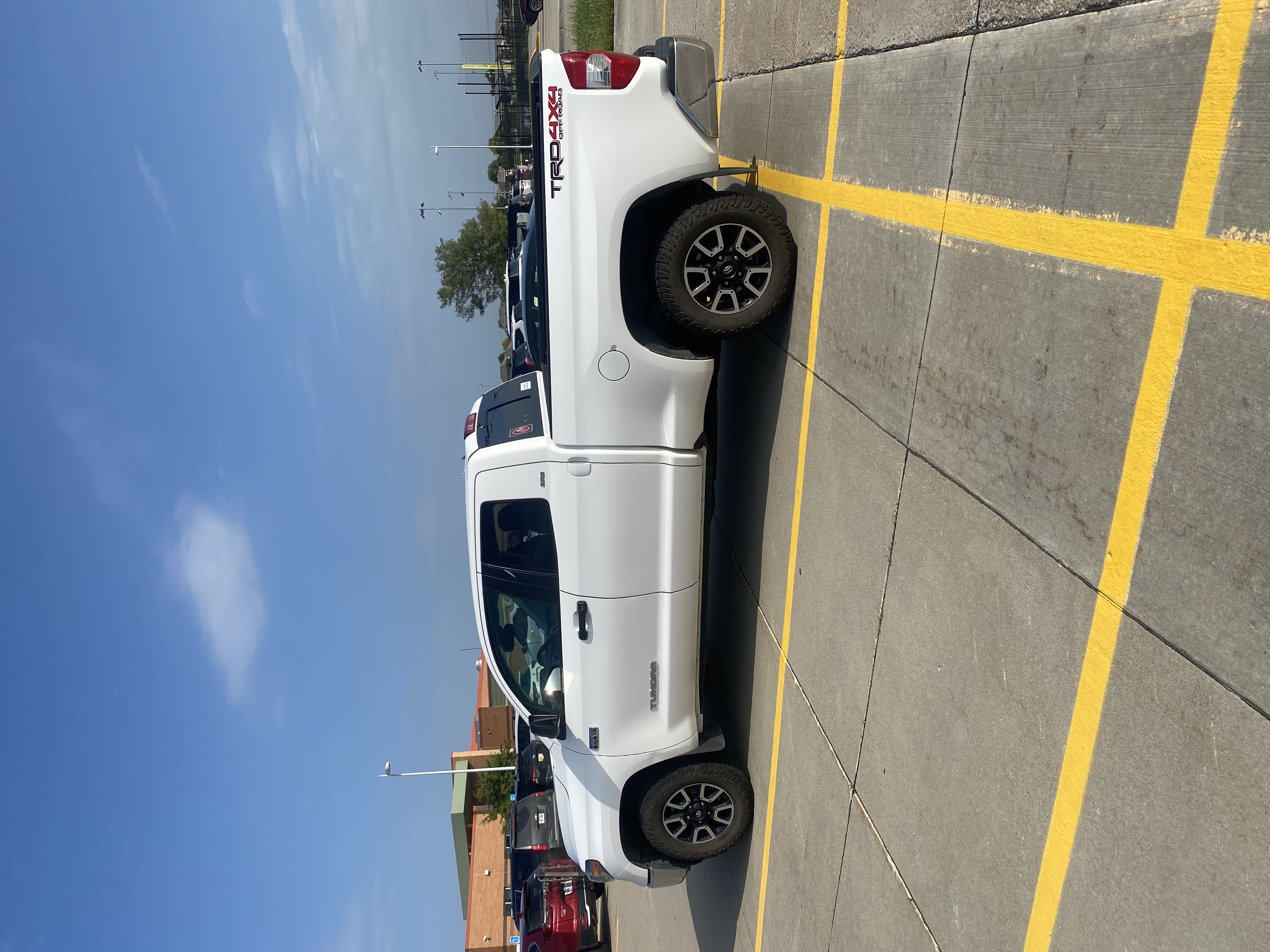 Used 2018 Toyota Tundra SR5 w/ TRD Off Road Package AWD/4WD image 1