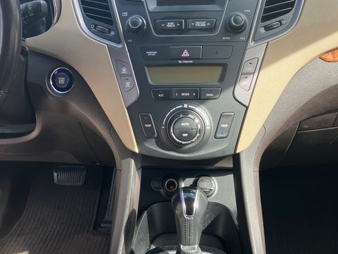 Used 2013 Hyundai Santa Fe Sport image 11