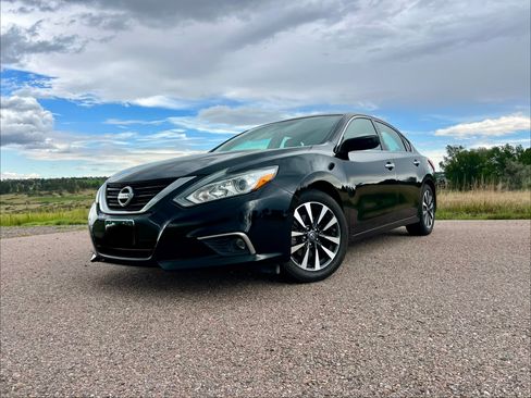 Used 2017 Nissan Altima 2.5 SV FWD image 5