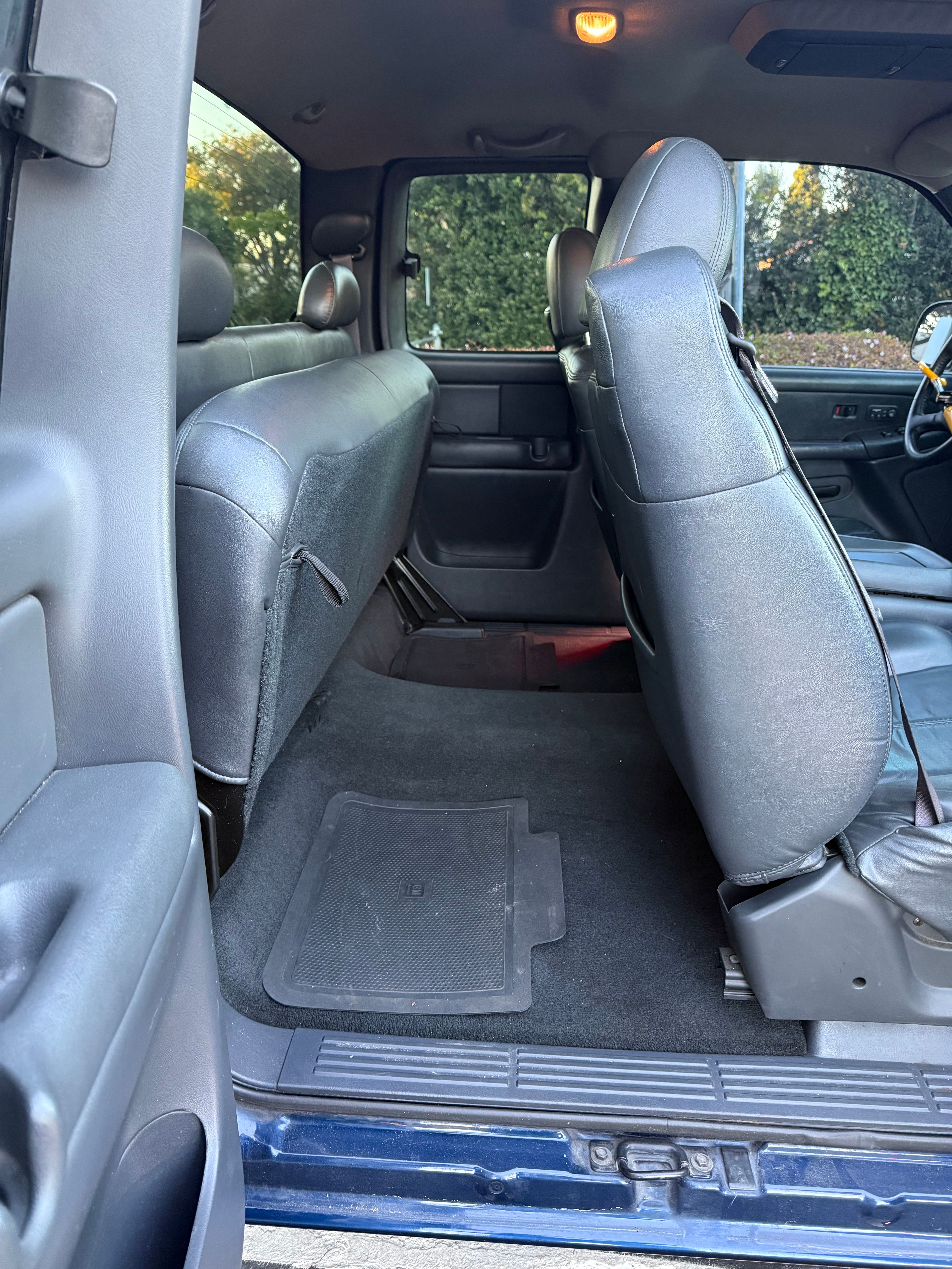 Used 2002 Chevrolet Silverado 1500 LT w/ Off-Road Pkg AWD/4WD image 15