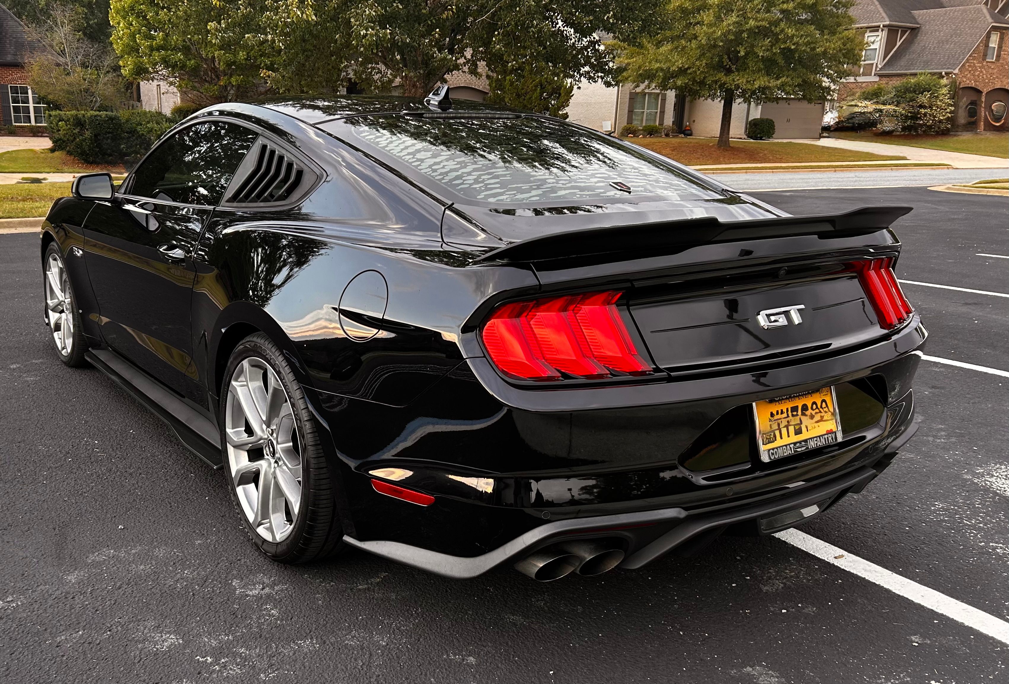 Used 2020 Ford Mustang GT Premium w/ Equipment Group 401A RWD image 6