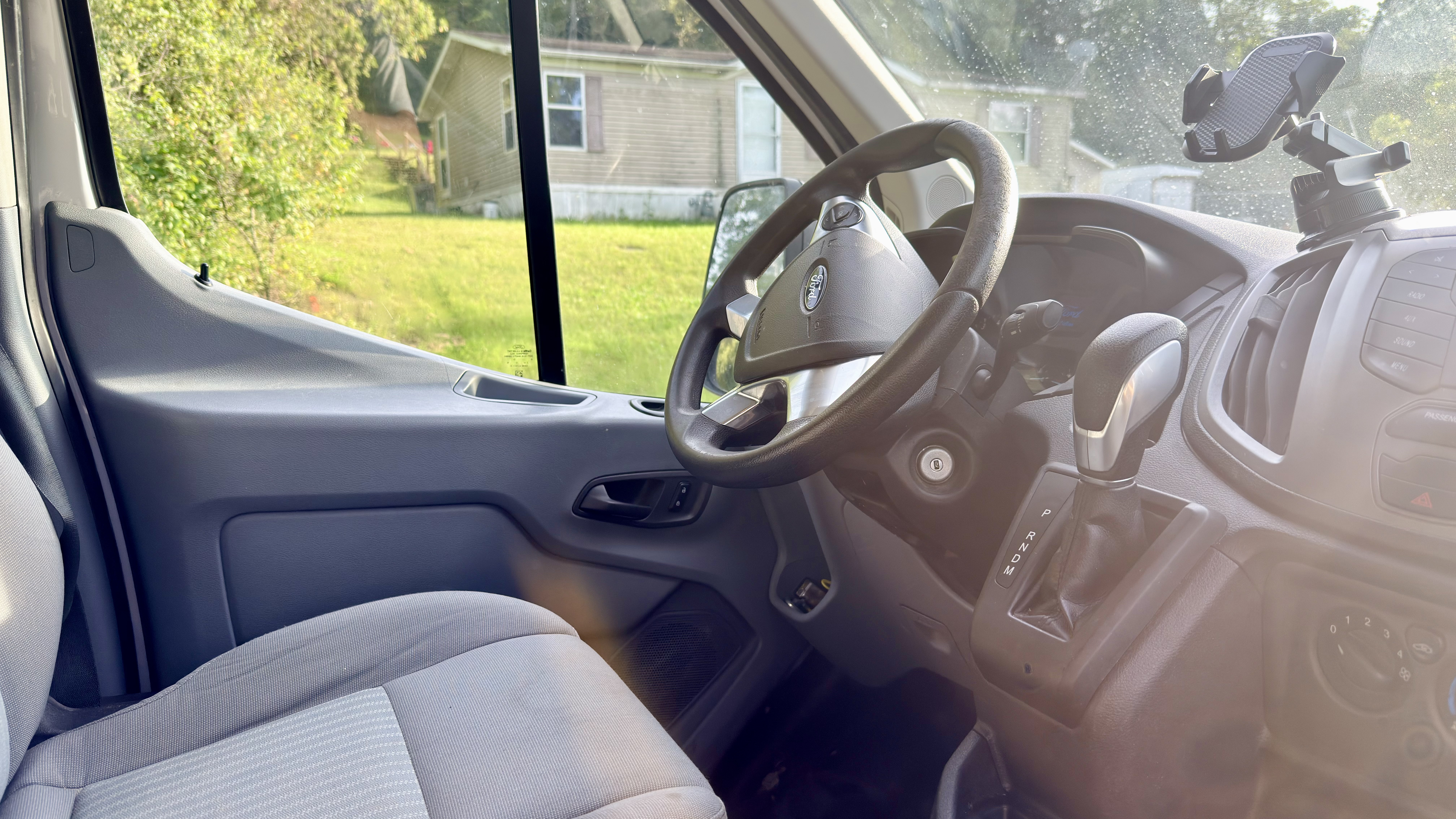 Used 2016 Ford Transit 250 130 Low Roof w/ Exterior Upgrade Package RWD image 6