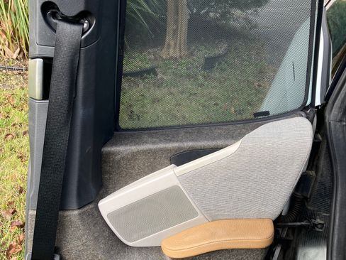 Used 2015 BMW i3 w/ Range Extender image 23