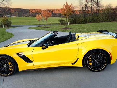 Used 2016 Chevrolet Corvette Z06 w/ C7.r Special Edition image 1