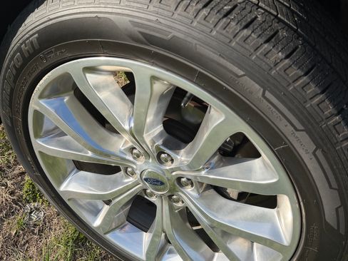 Used 2018 Ford Expedition Max Limited w/ Equipment Group 302A image 8