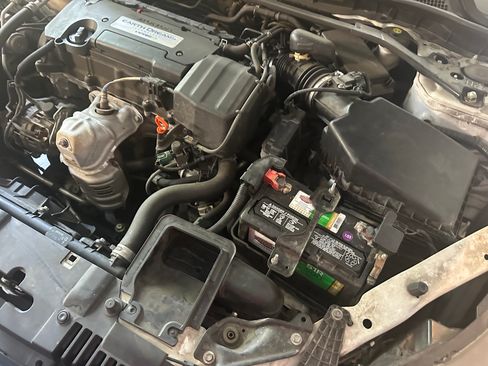 Used 2015 Honda Accord EX-L image 11