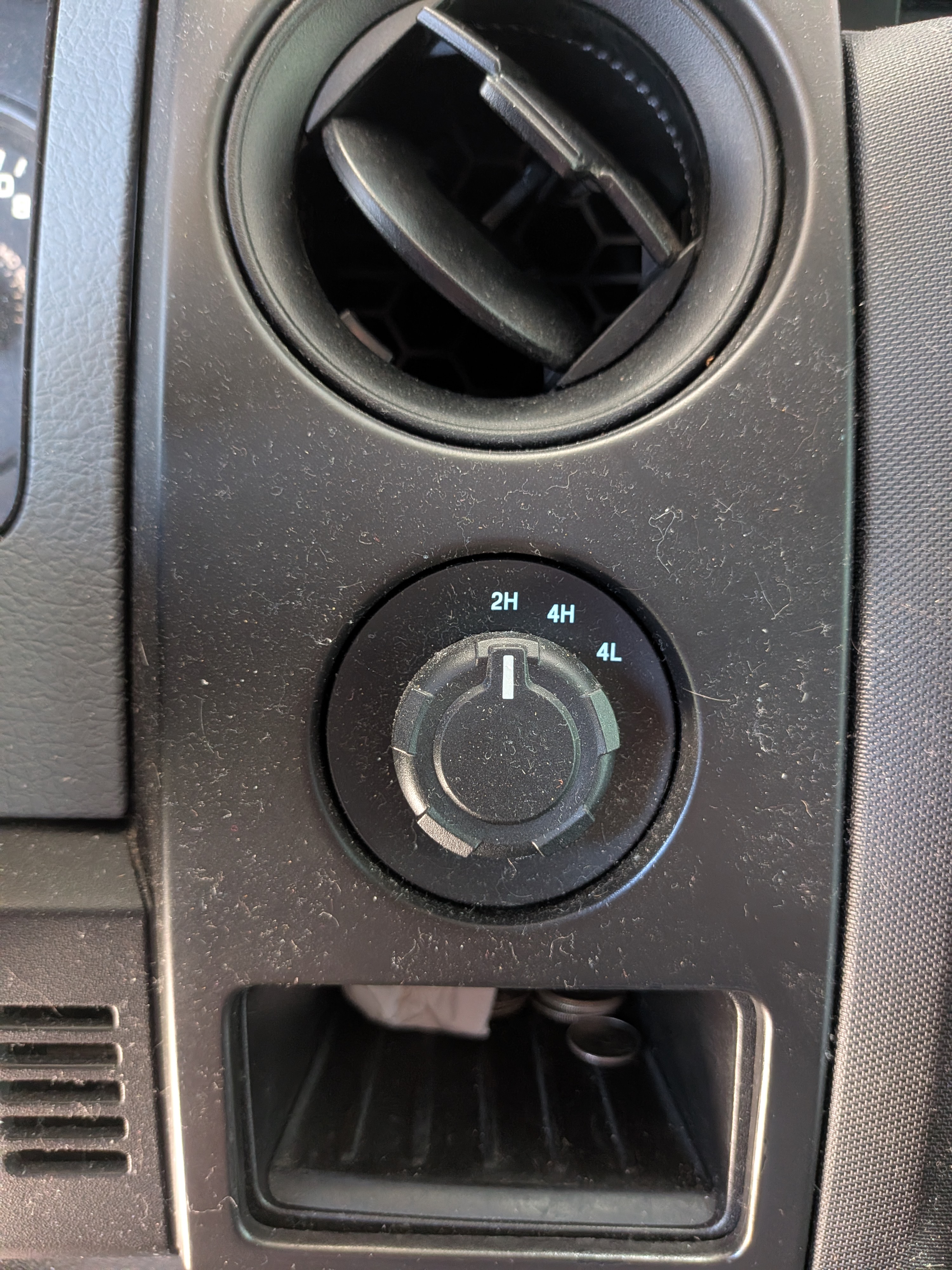 Used 2013 Ford F150 STX w/ Mid Equipment Group AWD/4WD image 11