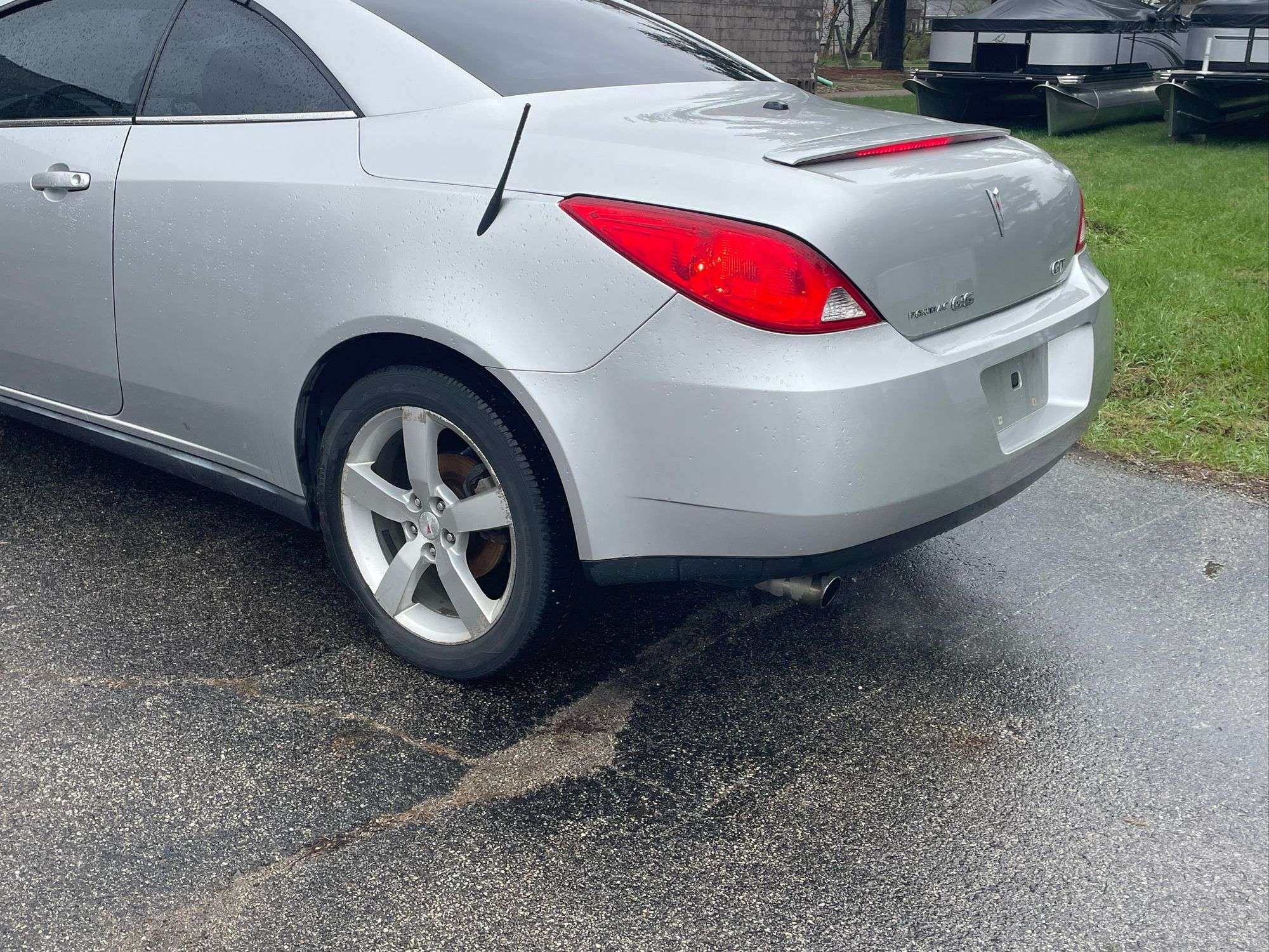 Used 2009 Pontiac G6 GT FWD image 4