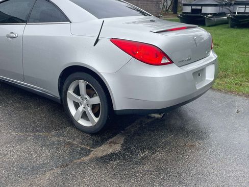 Used 2009 Pontiac G6 GT FWD image 4