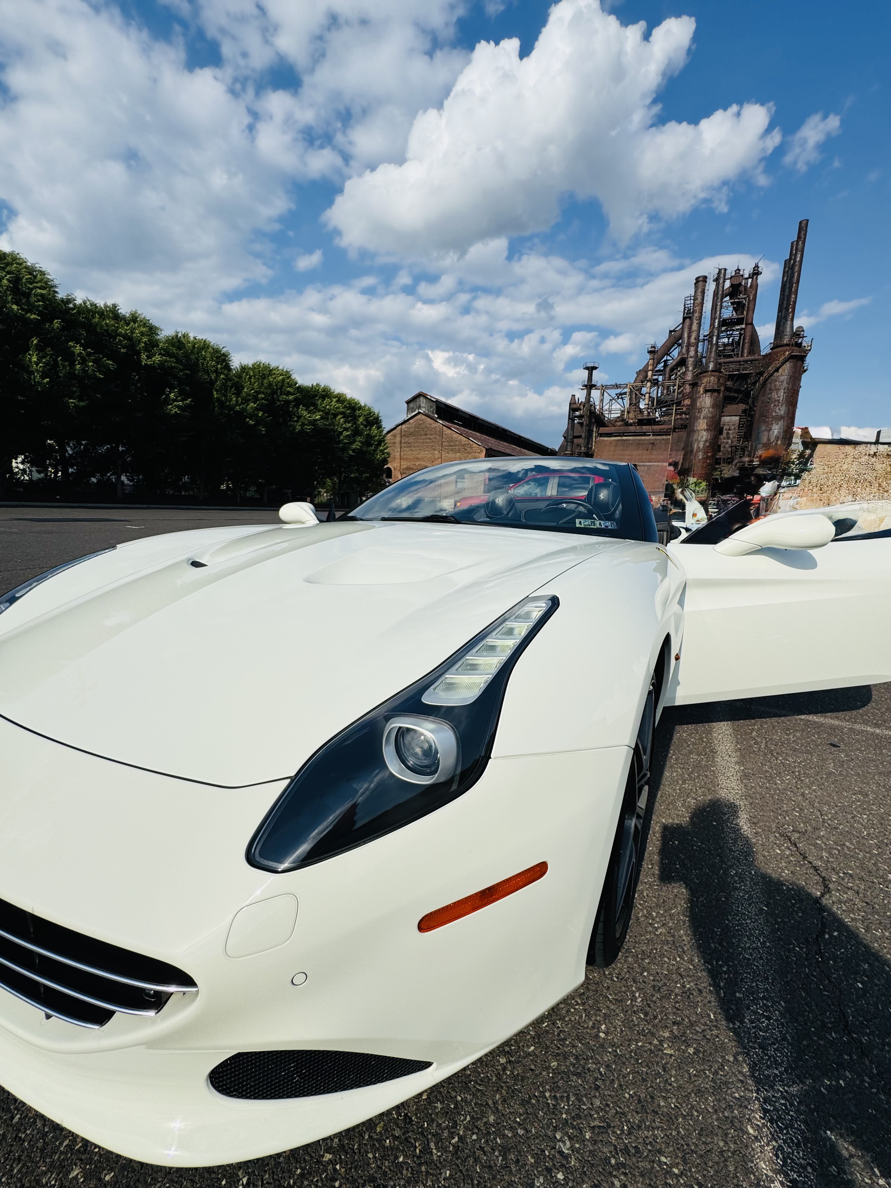 Used 2016 Ferrari California T RWD image 15