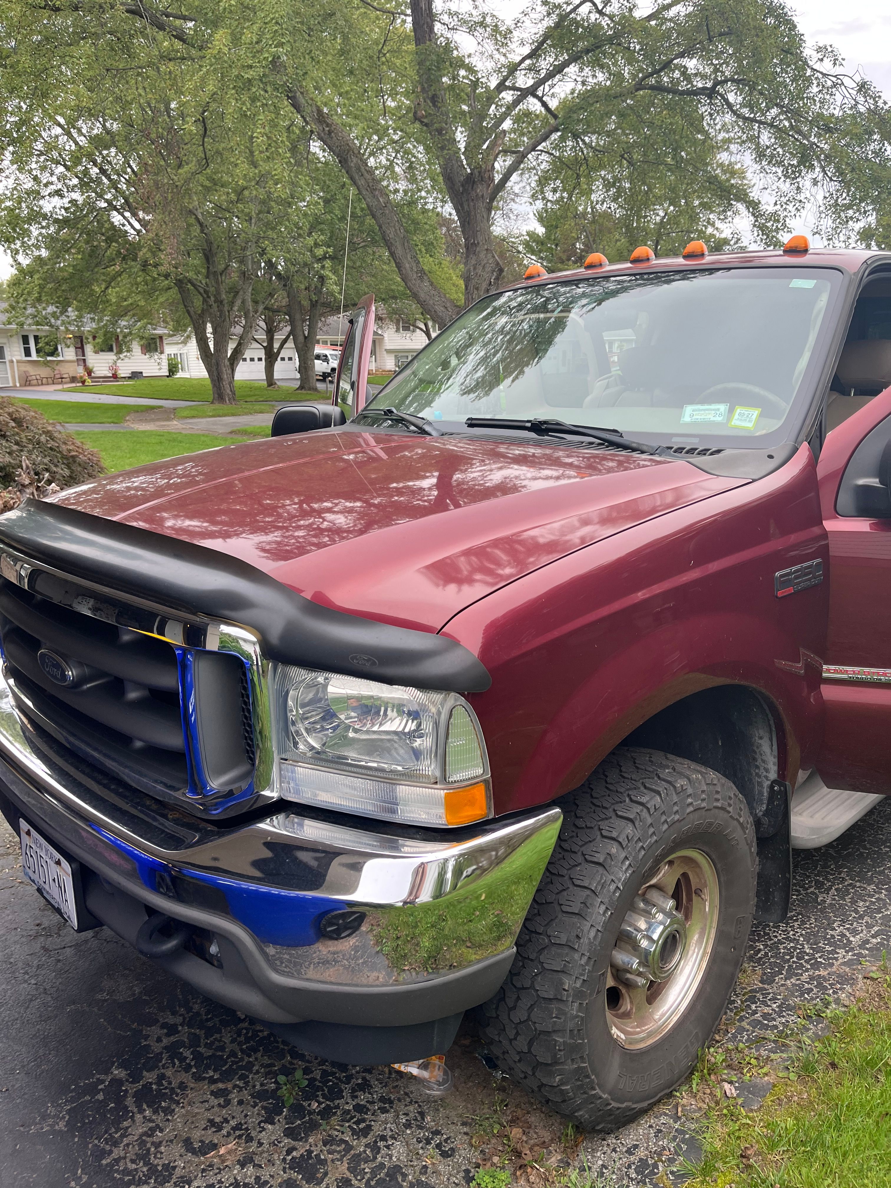 Used 2004 Ford F250 Lariat AWD/4WD image 2
