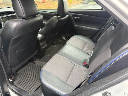 Used 2019 Toyota Corolla SE image 6