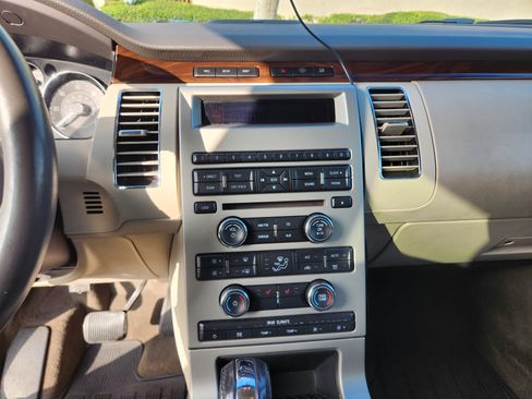 Used 2012 Ford Flex SEL w/ Equipment Group Order Code image 8