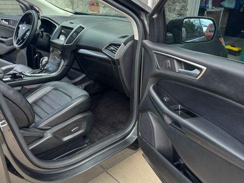 Used 2016 Ford Edge SEL w/ Equipment Group 201A AWD/4WD image 14