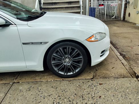 Used 2011 Jaguar XJ L Supersport image 18