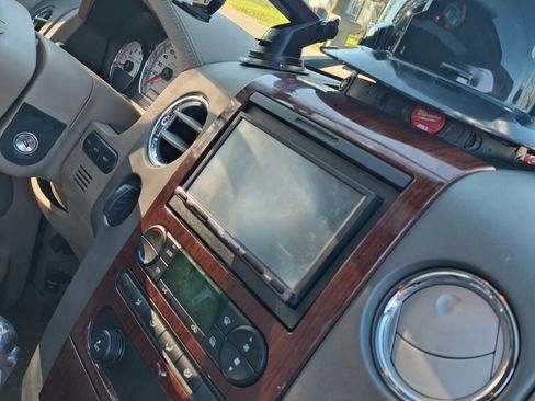 Used 2007 Ford F150 Lariat image 8