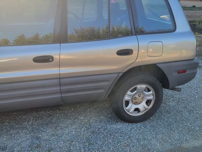 Used 1999 Toyota RAV4 2WD 4-Door