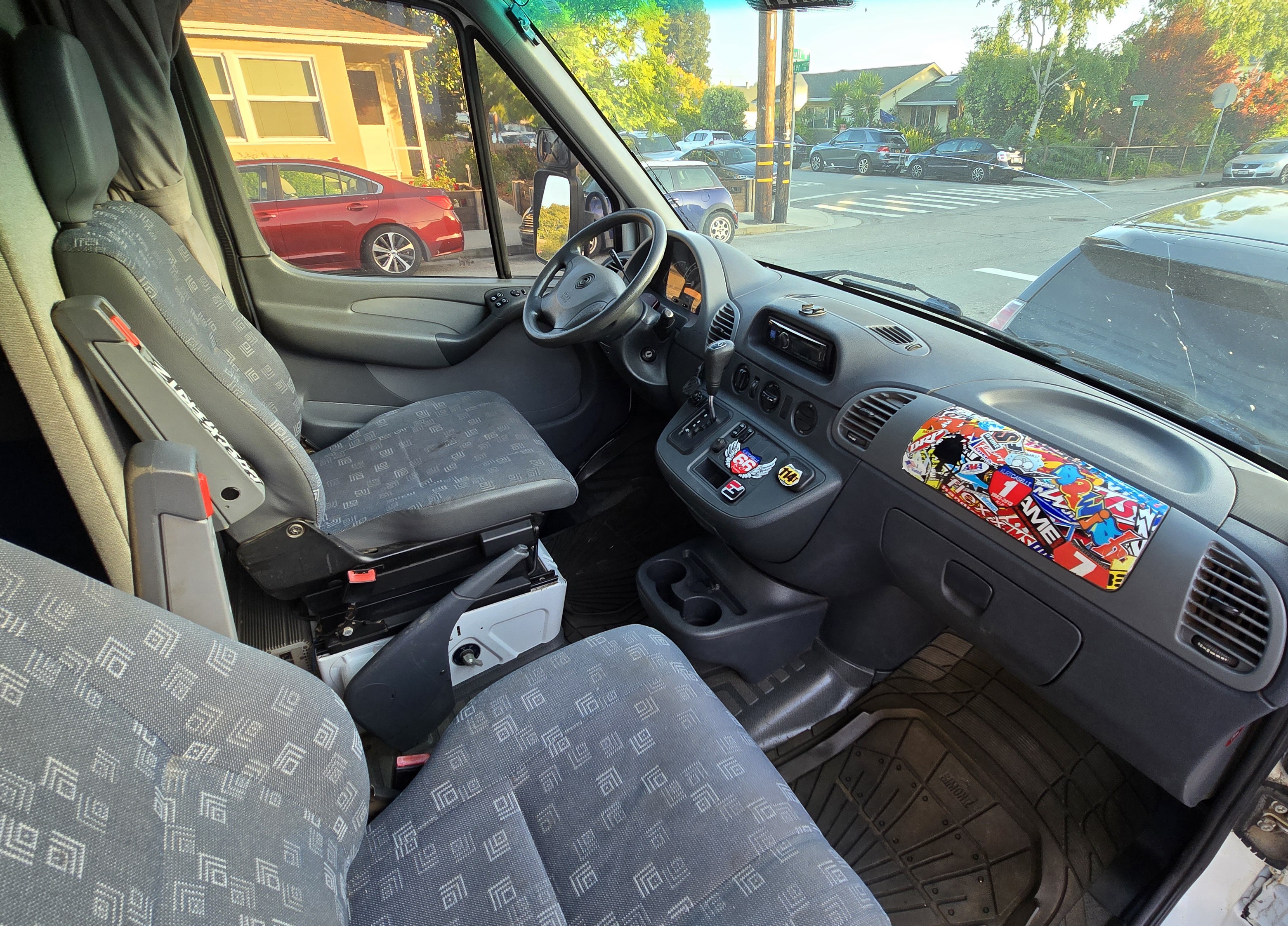 Used 2004 Dodge Sprinter 2500 w/ PWR Convenience Group RWD image 6