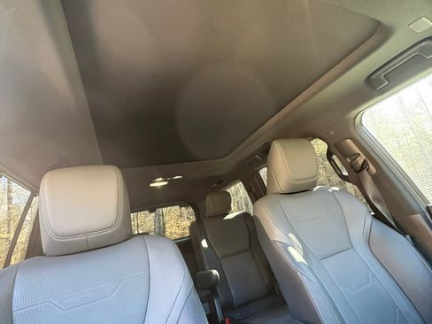 Used 2025 Lexus GX 550 image 28