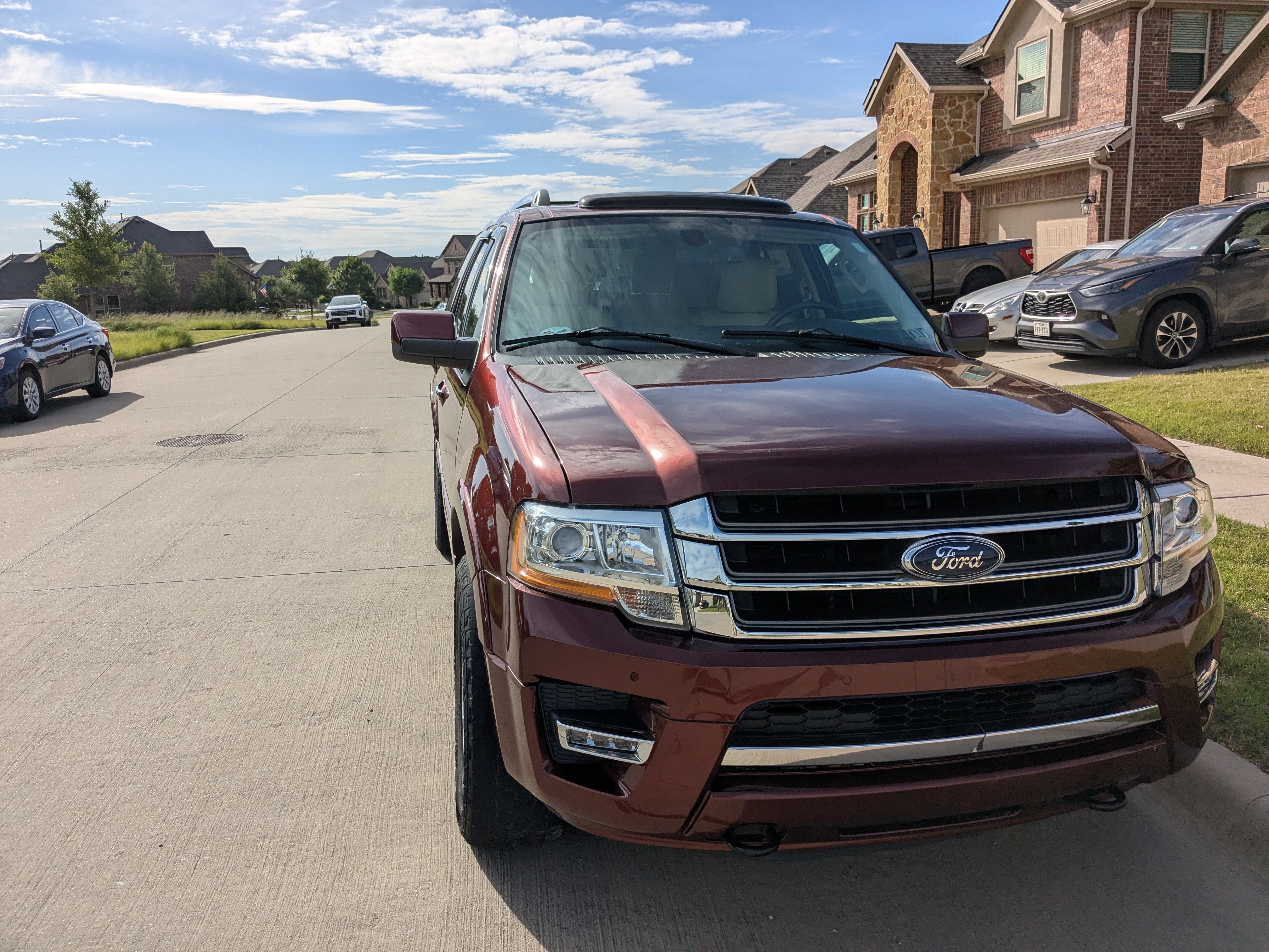 Used 2016 Ford Expedition Limited w/ Equipment Group 301A AWD/4WD image 14