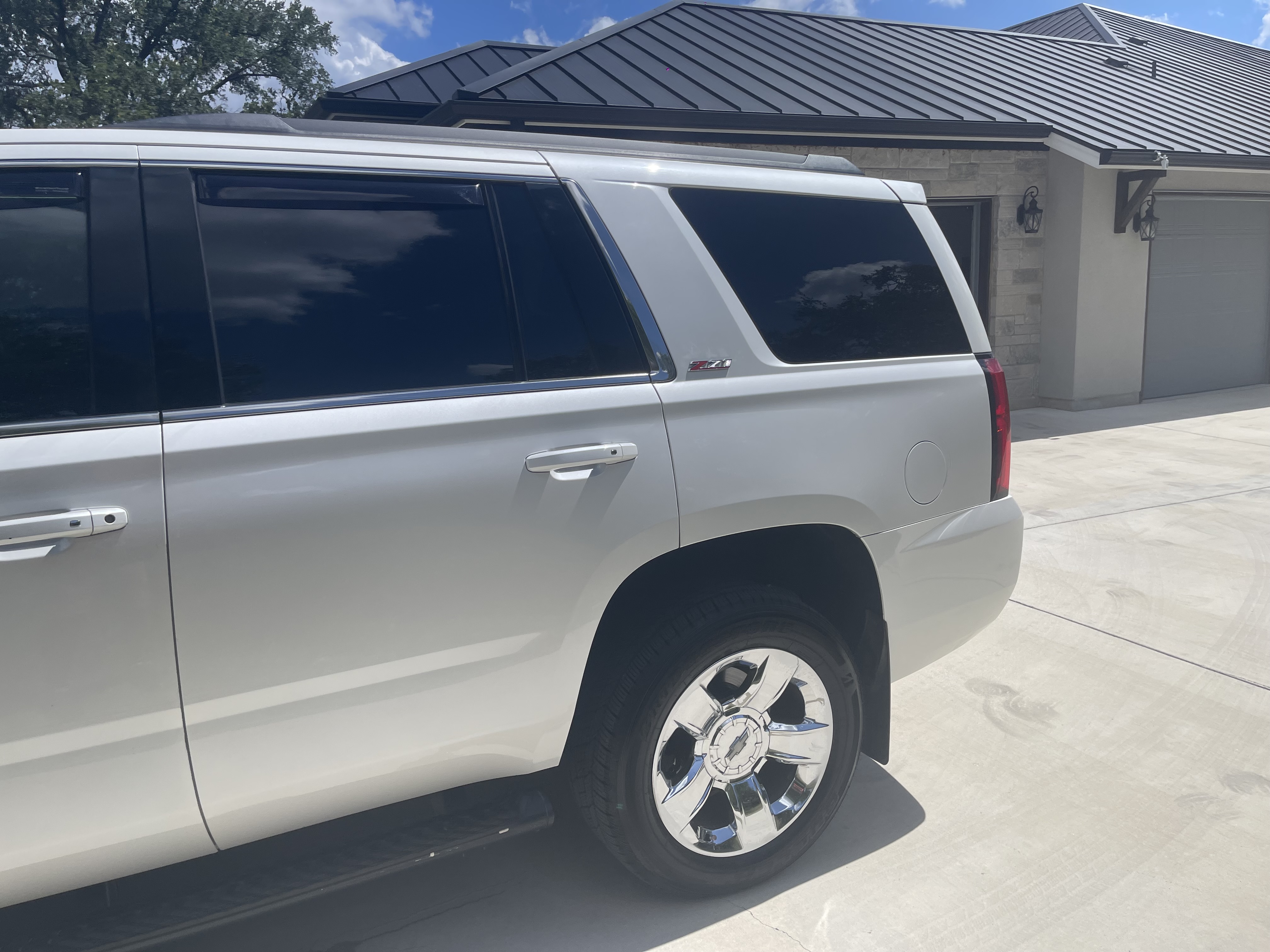 Used 2017 Chevrolet Tahoe LT AWD/4WD image 2
