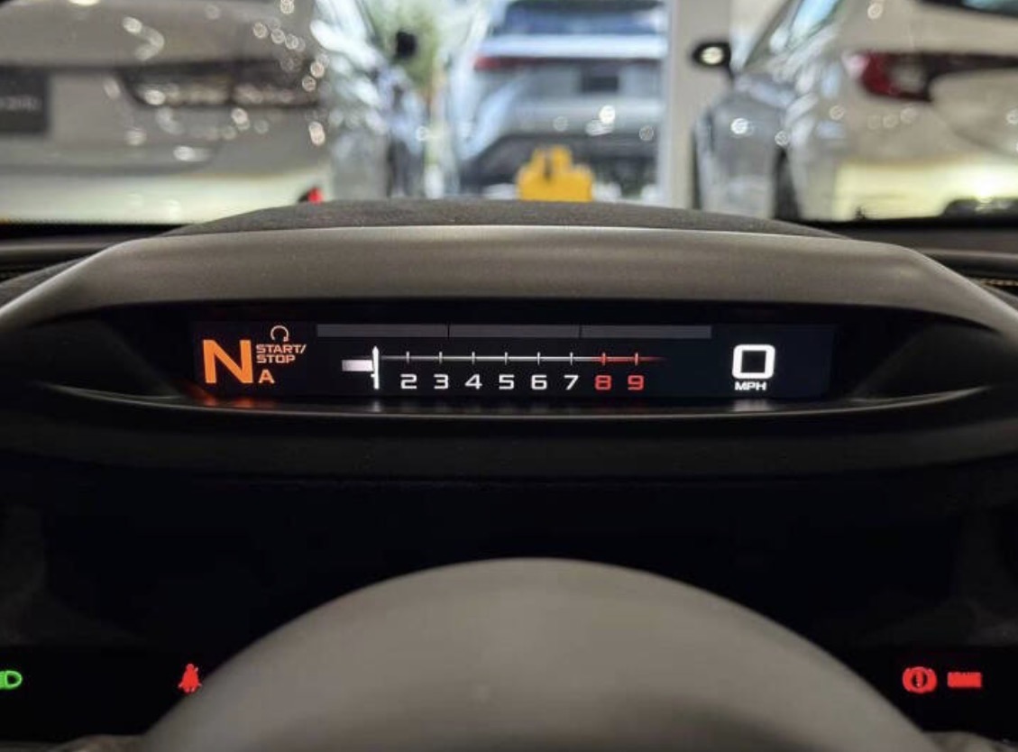 Used 2021 McLaren 720S Spider RWD image 10