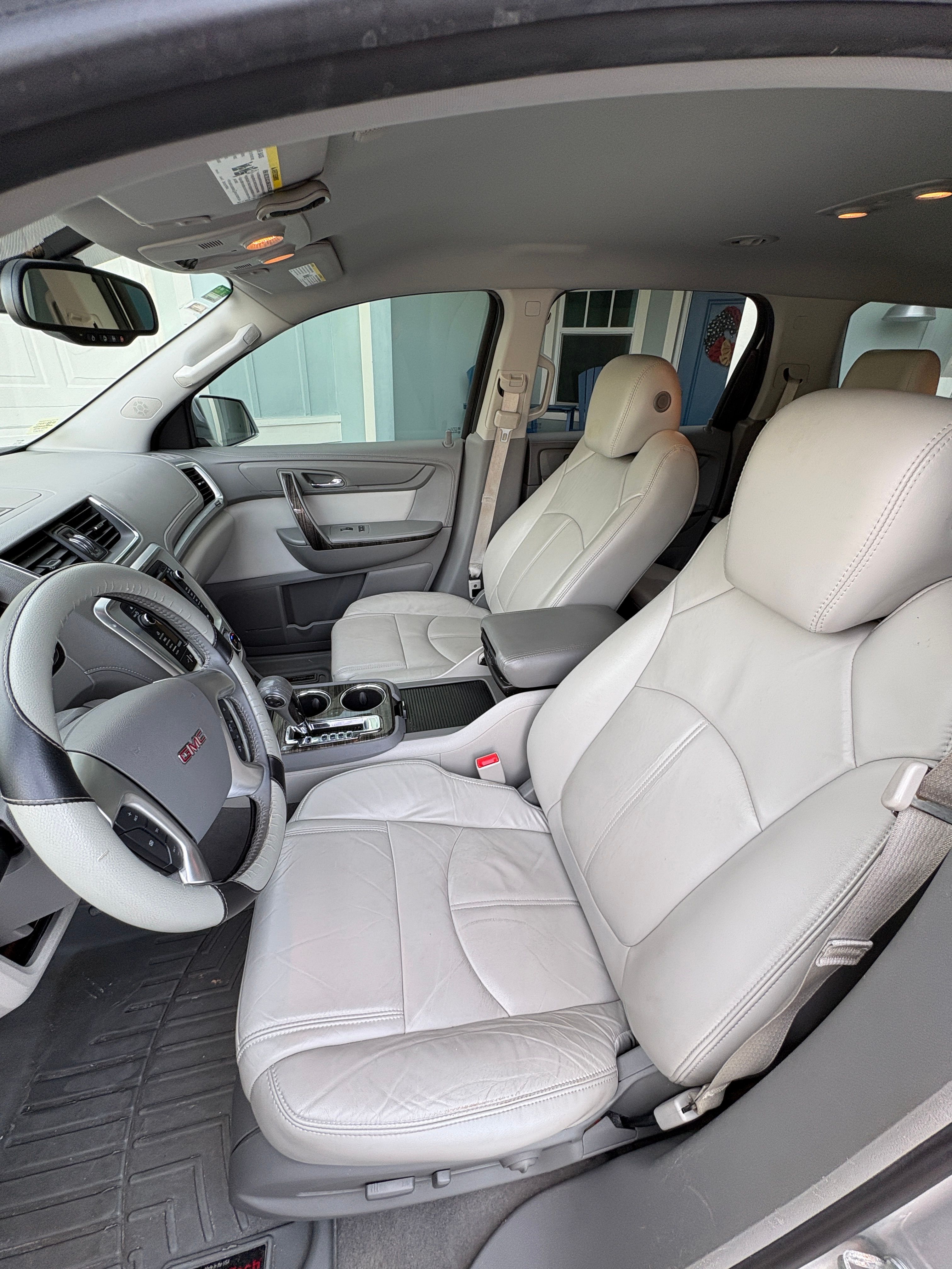 Used 2015 GMC Acadia SLT FWD image 13