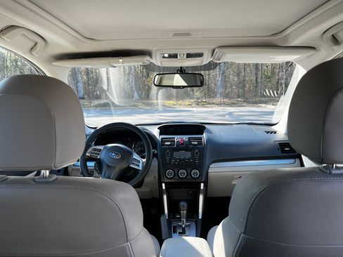 Used 2015 Subaru Forester 2.5i Limited image 17