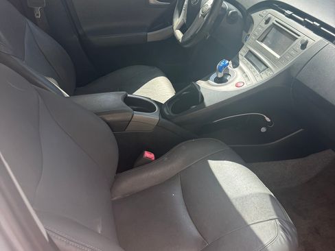 Used 2013 Toyota Prius Two FWD image 4