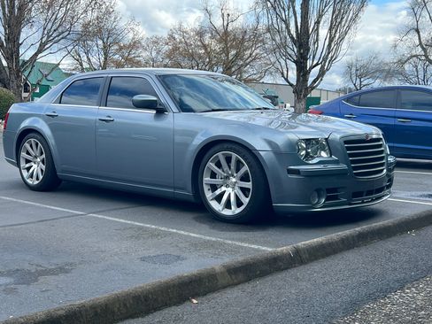 Used 2006 Chrysler 300 SRT8 w/ SRT Option Group II image 4