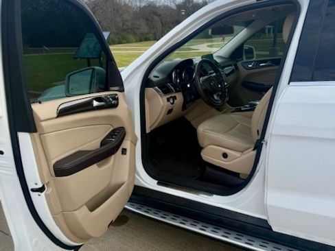 Used 2018 Mercedes-Benz GLE 350 350 Sport Utility 4D image 13