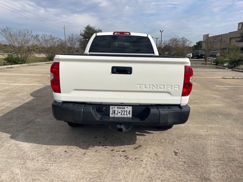 Used 2014 Toyota Tundra SR image 10