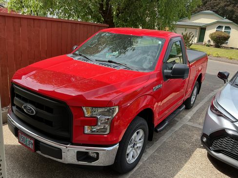 Used 2016 Ford F150 XL w/ Equipment Group 101A Mid RWD image 1