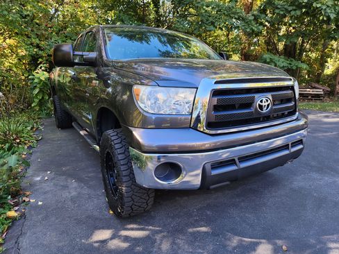 Used 2013 Toyota Tundra Pickup 4D 8 ft w/ Convenience Pkg image 8
