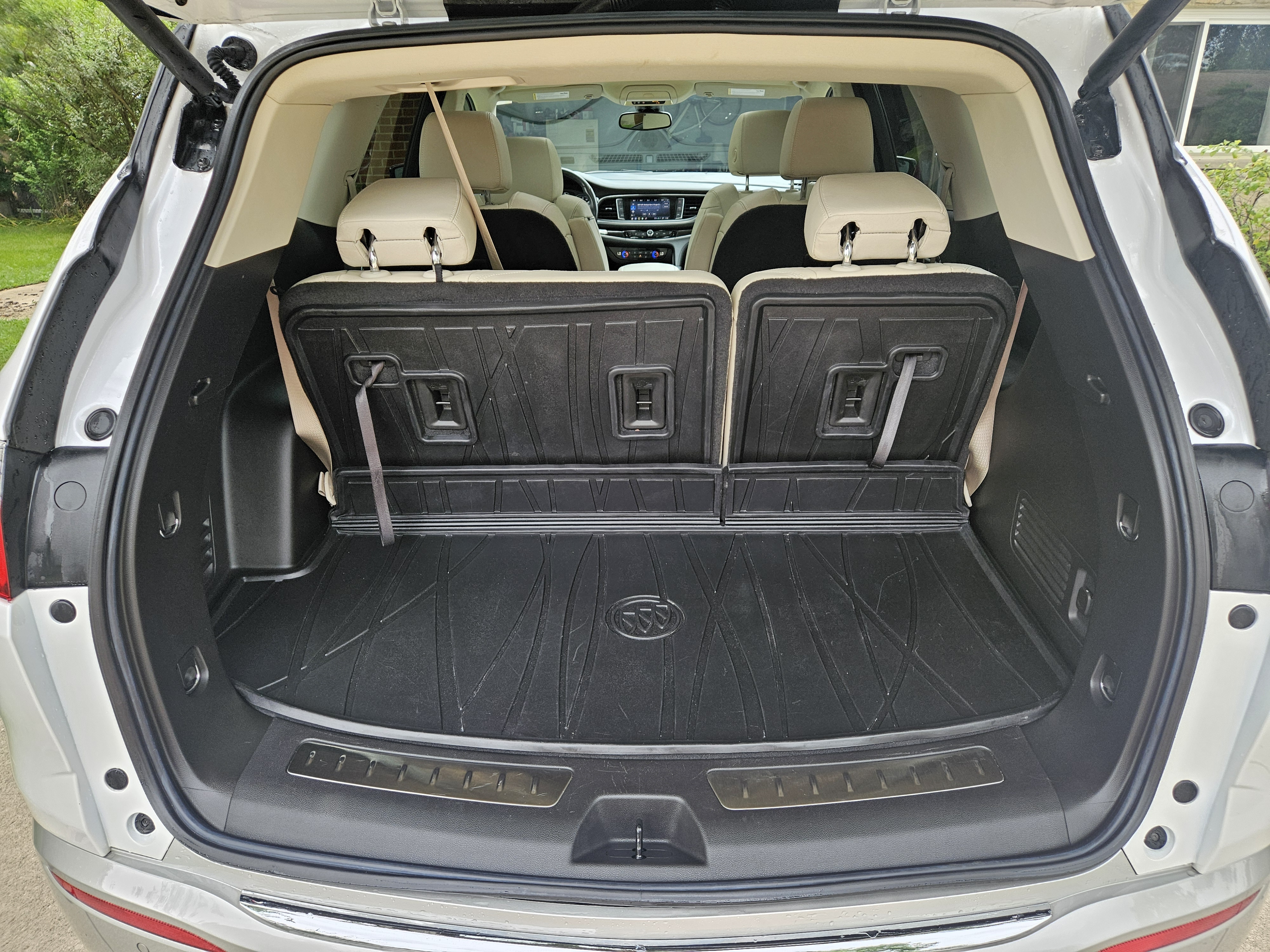 Used 2022 Buick Enclave Essence w/ Experience Buick Package AWD/4WD image 5