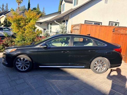 Used 2016 Hyundai Sonata Sport FWD image 2