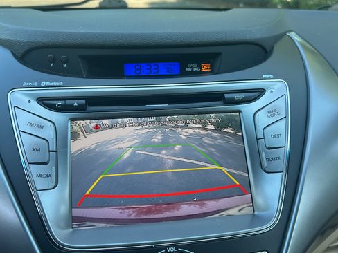 Used 2013 Hyundai Elantra Limited w/ Technology Pkg FWD image 36