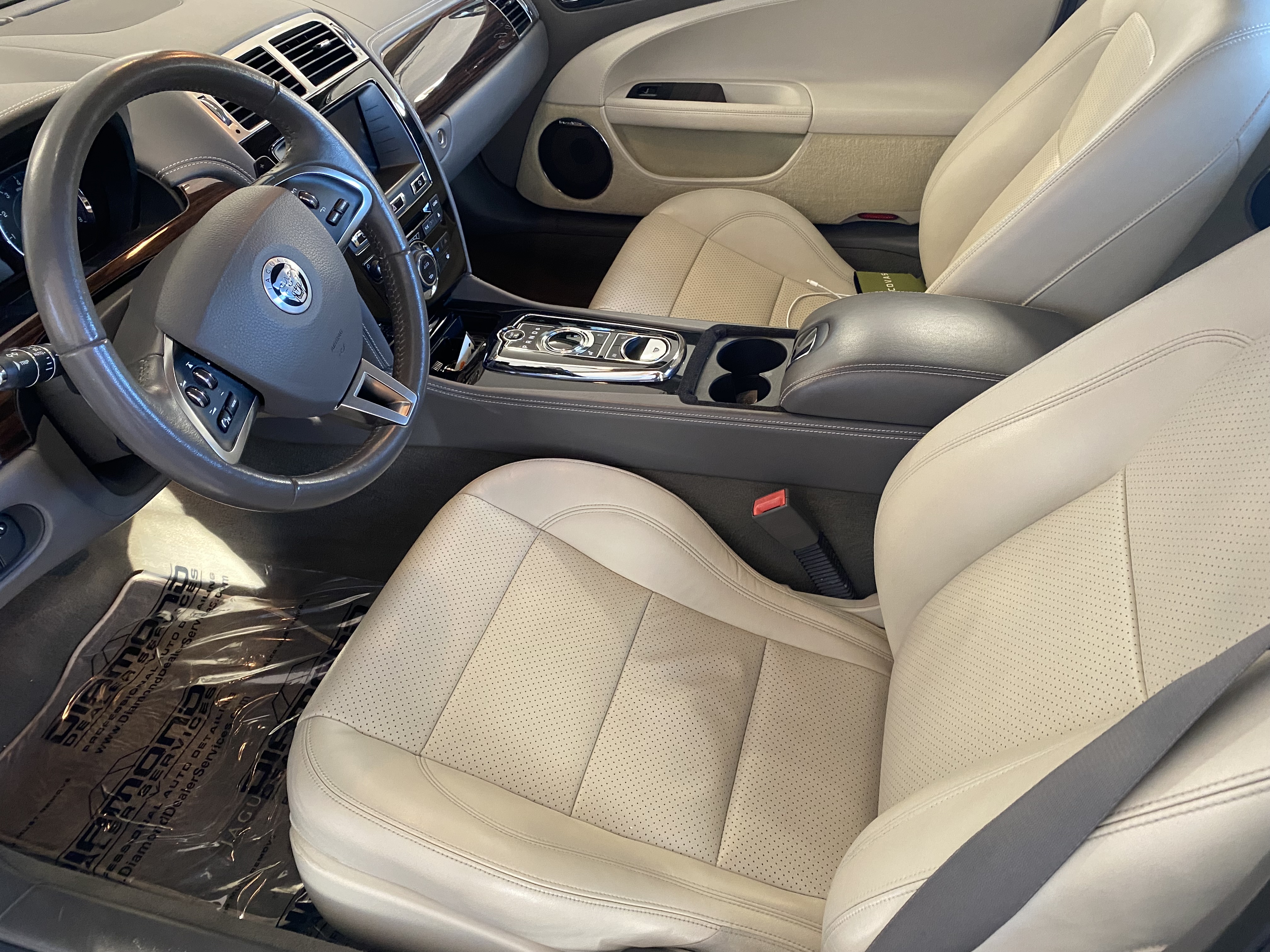 Used 2012 Jaguar XK Convertible RWD image 1