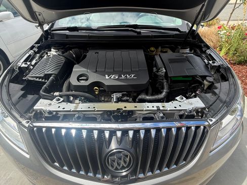 Used 2013 Buick LaCrosse Leather FWD image 10