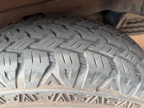 Used 2004 Chevrolet Avalanche Z71 w/ Preferred Equipment Group AWD/4WD image 10