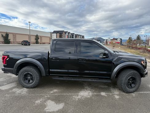 Used 2018 Ford F150 Raptor w/ Equipment Group 802A Luxury image 10