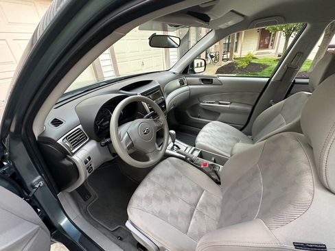 Used 2010 Subaru Forester 2.5X image 6