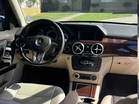 Used 2014 Mercedes-Benz GLK 350 2WD image 4