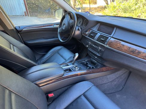 Used 2012 BMW X5 xDrive35d image 8