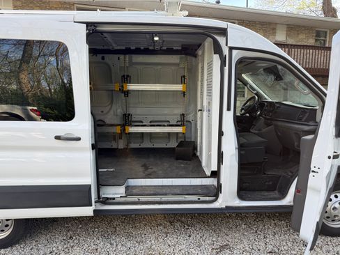 Used 2023 Ford Transit 250 Medium Roof w/ Ambulance Prep Package image 10