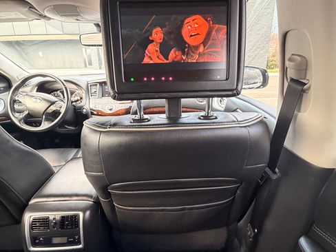 Used 2017 INFINITI QX60 Luxe w/ Deluxe Technology Package image 11