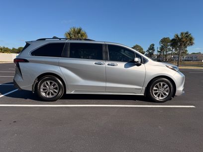 Used 2021 Toyota Sienna XLE w/ XLE Plus Package