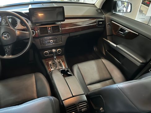 Used 2010 Mercedes-Benz GLK 350 2WD image 11