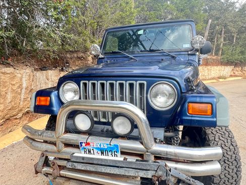 Used 2003 Jeep Wrangler Sport image 2