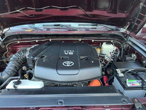 Used 2007 Toyota FJ Cruiser 4WD image 2